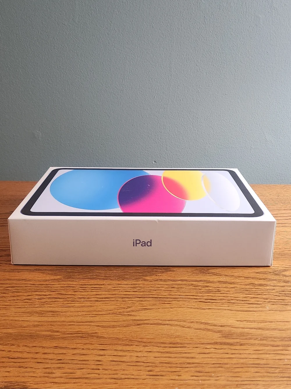 Apple iPad with Colorful Gradient Display Artwork (White Frame)